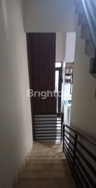 image RUMAH SEMI FURNISHED DI LINGKUNGAN ASRI DAN STRATEGIS JAGAKARSA JAKARTA SELATAN  (8)