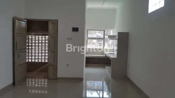 image RUMAH SEMI APARTEMEN KARTINI JAKARTA PUSAT (3)