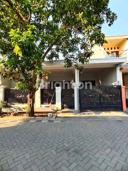 image DIJUAL RUMAH DI TAMAN PINANG SIDOARJO KOTA 850 JUTA NEGO TIPIS (1)