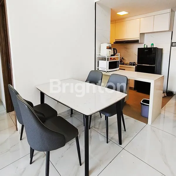image APARTEMEN TAKE OVER 3+1BR FULL FURNISHED DEKAT MAL DAN PERKANTORAN SKY HOUSE BSD (1)
