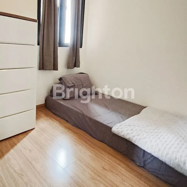 image APARTEMEN TAKE OVER 3+1BR FULL FURNISHED DEKAT MAL DAN PERKANTORAN SKY HOUSE BSD (7)