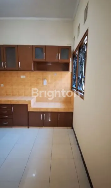 image RUMAH SIAP HUNI GRAHA ESTETIKA TEMBALANG SEMARANG (8)