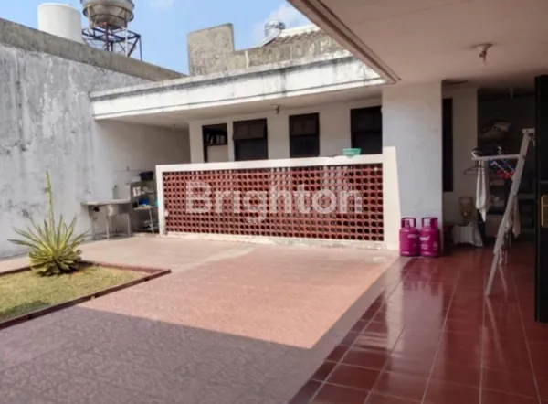 image RUMAH DI KAWASAN ELIT HITUNG TANAH SATELIT INDAH MAINROAD DEKAT SUKOMANUNGGAL, MAYJEND SUNGKONO, GRAHA FAMILI, TANDES (6)