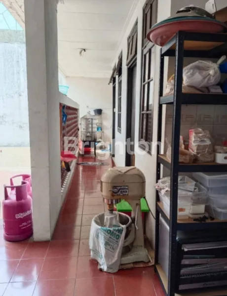 image RUMAH DI KAWASAN ELIT HITUNG TANAH SATELIT INDAH MAINROAD DEKAT SUKOMANUNGGAL, MAYJEND SUNGKONO, GRAHA FAMILI, TANDES (7)