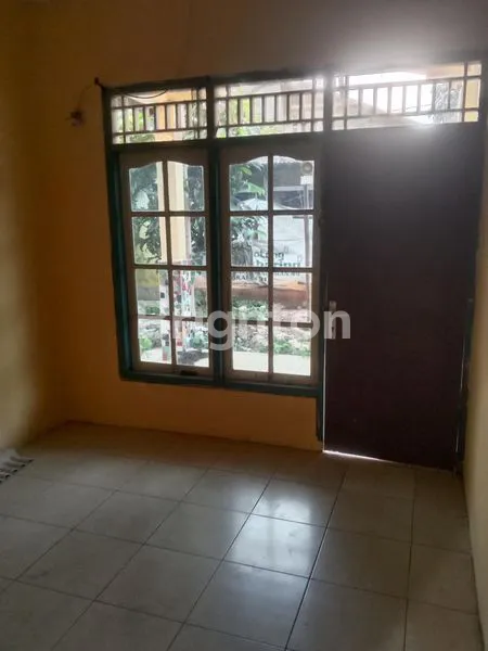 image RUMAH STRATEGIS DISEWAKAN DI SUGUTAMU MEKARJAYA DEPOK II TENGAH (5)