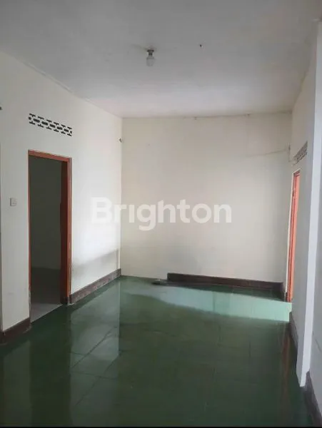 image RUMAH STRATEGIS BISA UNTUK KANTOR DAN HUNIAN AKSES JALAN TRUCK (4)