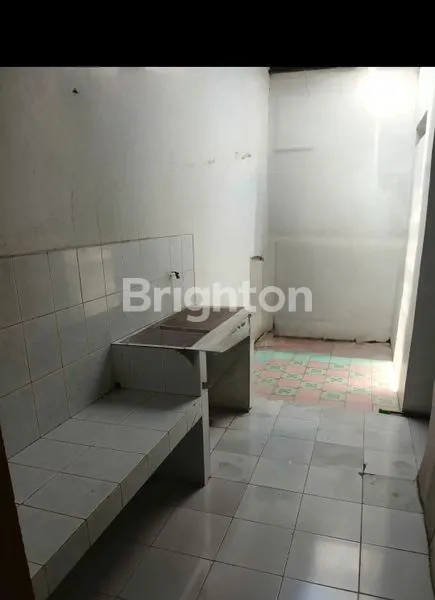 image RUMAH STRATEGIS BISA UNTUK KANTOR DAN HUNIAN AKSES JALAN TRUCK (7)