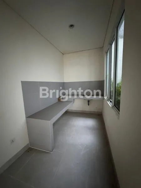 image RUMAH MODERN 2 LANTAI DI LAVON SWANCITY TANGERANG (6)