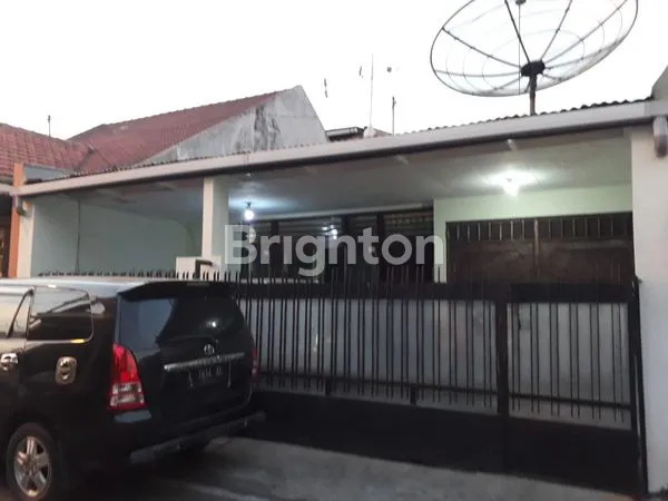 image PUCANG ANOM DEKAT NGAGEL KERTAJAYA (1)