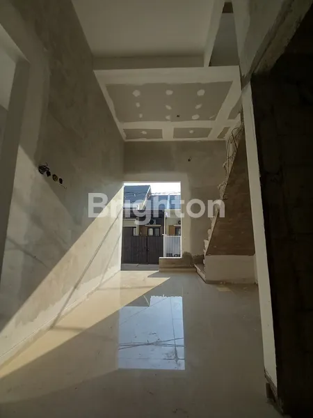 image RUMAH 2 LT INDENT, MINIMALIS CANTIK, MEDOKAN AYU, SURABAYA (2)