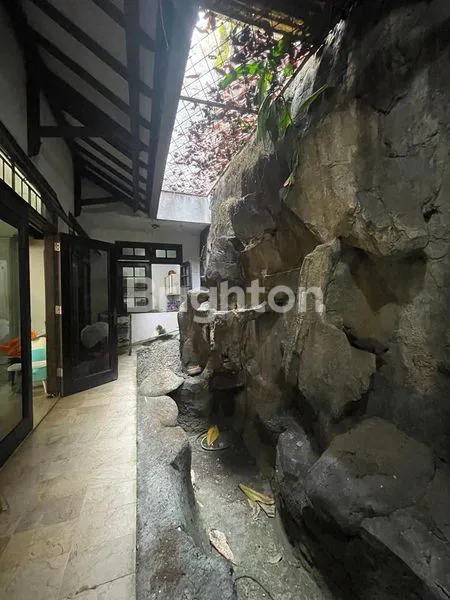 image RUMAH MEWAH 6+1 KT DI PRIME AREA KEMANG, SIAP HUNI (4)