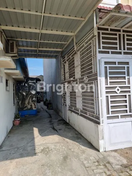 image RUMAH 2 LANTAI SEMI FURNISH DI MARELAN CITY, DEKAT PASAR II MEDAN (7)