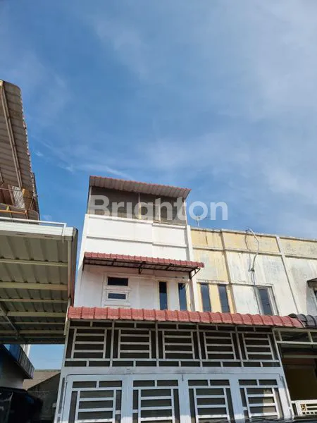 image RUMAH 2 LANTAI SEMI FURNISH DI MARELAN CITY, DEKAT PASAR II MEDAN (8)