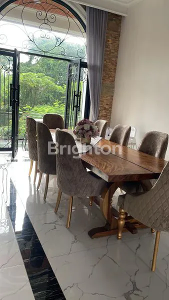 image RUKO MEWAH 2 LANTAI FULL FURNISH SIAP HUNI + KOLAM RENANG DEKAT TOL MANYARAN (2)