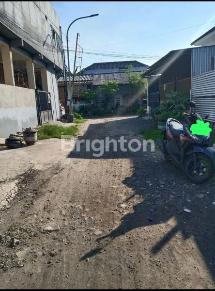 image RUMAH STRATEGIS DEKAT MEER SURABAYA (2)