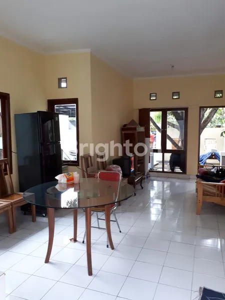 image RUMAH CANTIK DI TAMAN SENTOSA CIKARANG (5)