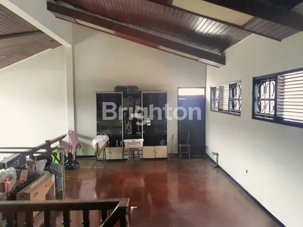 image RUMAH HOOK MEWAH 2 LANTAI DI PONDOK INDRAPRASTA, BEBAS BANJIR (6)