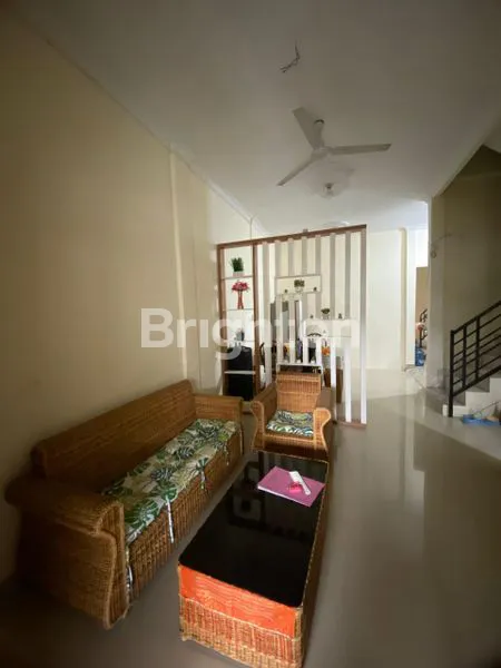 BANYAK KAMAR MEMBUAT RUMAH DALAM KOMPLEK INI  SANGAT COCOK UNTUK BUKA KOS KOS AN KARENA DEKAT KE KAMPUS USU MEDAN