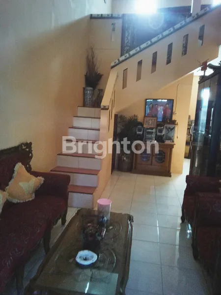 image TURUN HARGA KALIMULYA CILODONG DEPOK. RUMAH LUAS, MULUS DAN ASRI. BEBAS RENOVASI (4)