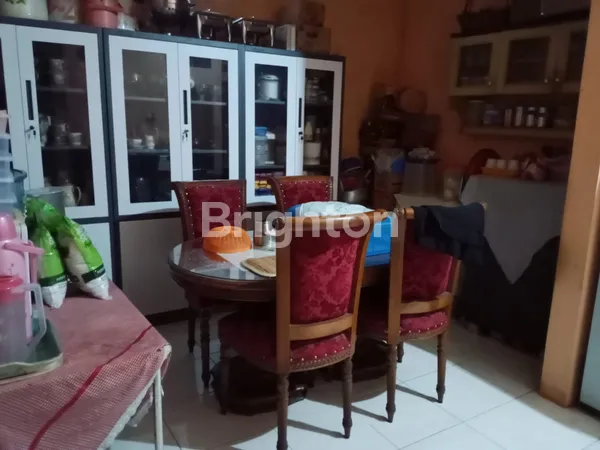 image TURUN HARGA KALIMULYA CILODONG DEPOK. RUMAH LUAS, MULUS DAN ASRI. BEBAS RENOVASI (6)