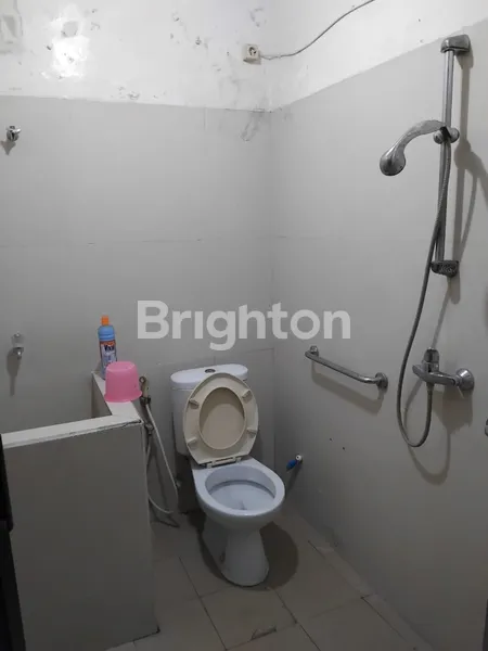 image RUMAH LAMA HITUNG TANAH 1 LANTAI PANJANG JIWO SURABAYA (7)