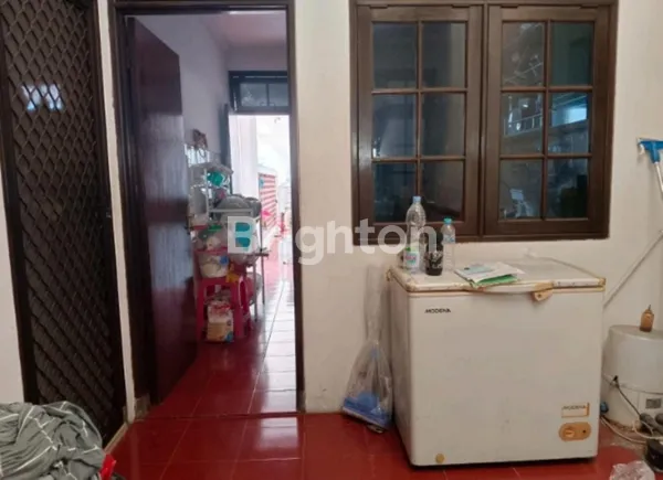 image RUMAH DI KAWASAN ELIT HITUNG TANAH SATELIT INDAH MAINROAD DEKAT SUKOMANUNGGAL, MAYJEND SUNGKONO, GRAHA FAMILI, TANDES (6)