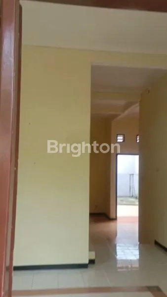 image RUMAH  TIDAR ATAS DUA LANTAI (3)