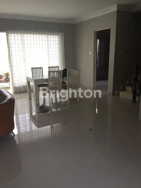 image RUMAH PAKUWON INDAH VILLA BUKIT REGENCY SURABAYA BARAT (6)