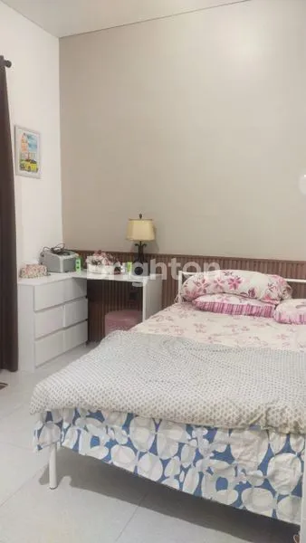 image RUMAH 2 BANGUNAN FURNISH STRATEGIS DEKAT PANTAI BALI (6)