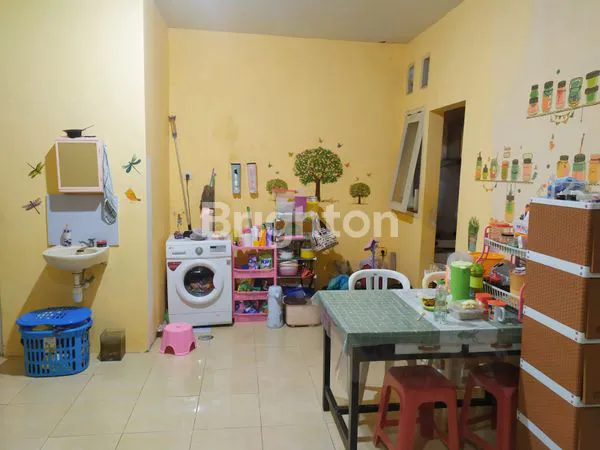 image RUMAH CANTIK DAN SIAP HUNI DENGAN 2 KAMAR TIDUR (6)