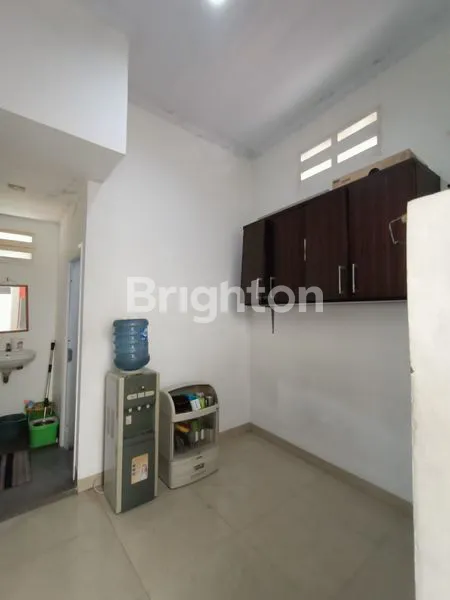 image RUMAH 2LANTAI DI JUAL CEPAT (5)