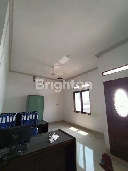 image RUMAH 2LANTAI DI JUAL CEPAT (2)