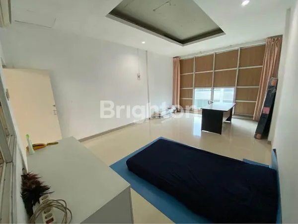 image RUKO MANYAR KERTOARJO 4 LANTAI (8)