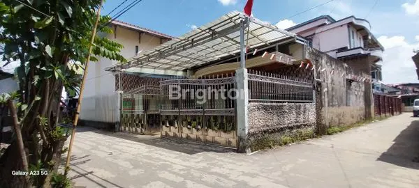 DIJUAL CEPATT RUMAH PLUS KOS KOSAN