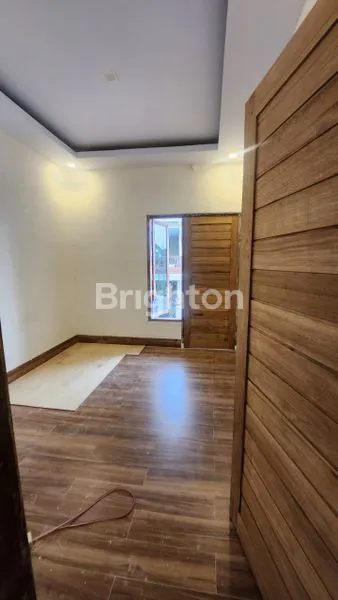 image RUMAH BARU DUA LANTAI  (2)