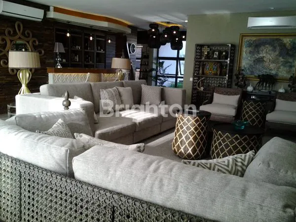 image VILLA MEWAH 6+1 BR FULL FURNISH VIEW DREAMLAND PECATU (5)