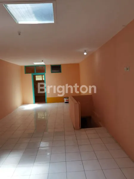 image RUKO DUA LANTAI DI KAWASAN KOMERSIAL JALAN KAWI MALANG, LOKASI PREMIUM UNTUK USAHA (6)