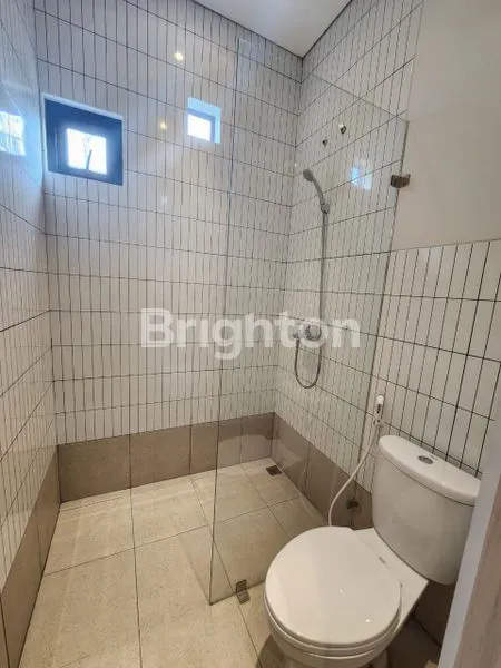 image RUMAH PREMIUM NYAMAN LOKASI SELANGKAH KE BSD  DENGAN HARGA TERJANGKAU (6)