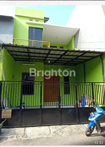 image RUMAH APIK 2 LANTAI DLM PERUMAHAN SIAP HUNI LOKASI STRATEGIS (1)