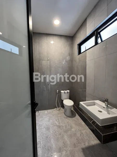 image BRAND NEW DIAN ISTANA UNDER 3 MILYAR! (4)