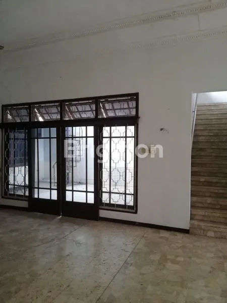 image \\UD83C\\UDF1FSUPER DEAL RUMAH STRATEGIS MULTIFUNGSI DI SURABAYA\\UD83C\\UDF1F (3)