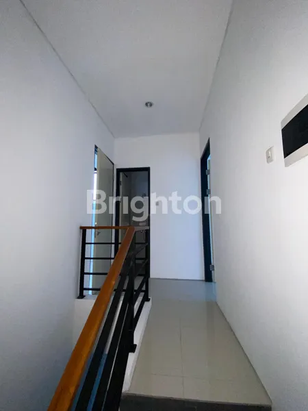 image RUMAH CLUSTER REDWOOD RESIDENCE, PONDOK TJANDRA INDAH, BEBAS BANJIR, ROW JALAN LEBAR, KAMAR UTAMA SUPER BESAR, DEKAT TOL JUANDA (5)