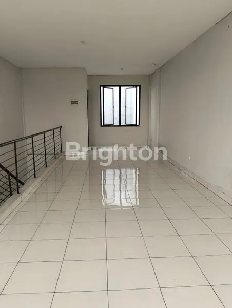 image RUKO 3 LANTAI PREMIUM DI BOULEVARD LEGENDA WISATA, LOKASI STRATEGIS (6)