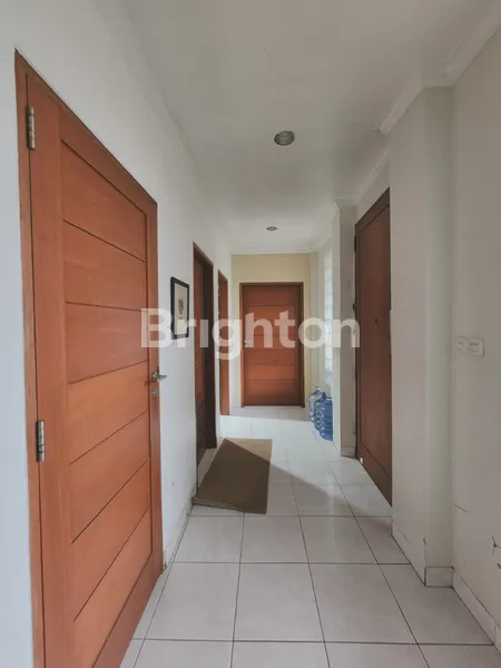 image RUMAH KANTOR 3 LANTAI+ROOFTOP DI UMA BULUH, CANGGU (5)