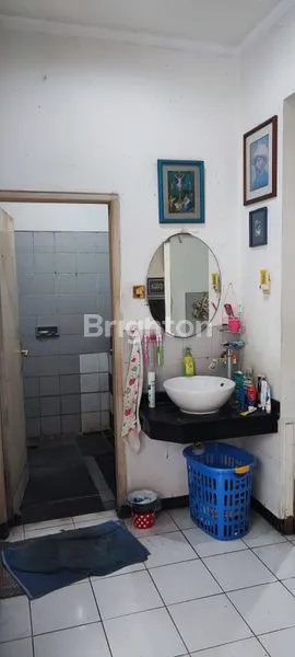 image RUMAH JELAMBAR LOKASI STRATEGIS DUTAMAS (5)