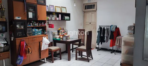 image RUMAH JELAMBAR LOKASI STRATEGIS DUTAMAS (2)