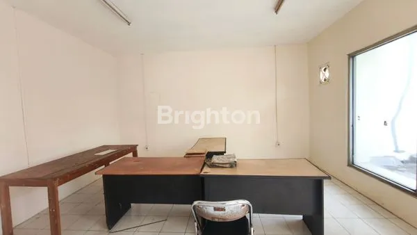 image RUKO GANDENG STRATEGIS & KOMERSIAL DI INTERCON KEBON JERUK, JAKARTA BARAT (6)