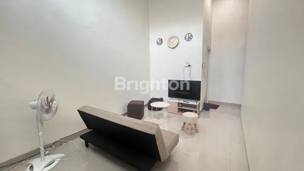 image RUMAH MEWAH FULL FURNISHED DI ANDALUCIA REGENCY DEKAT UNIV. BRAWIJAYA (3)