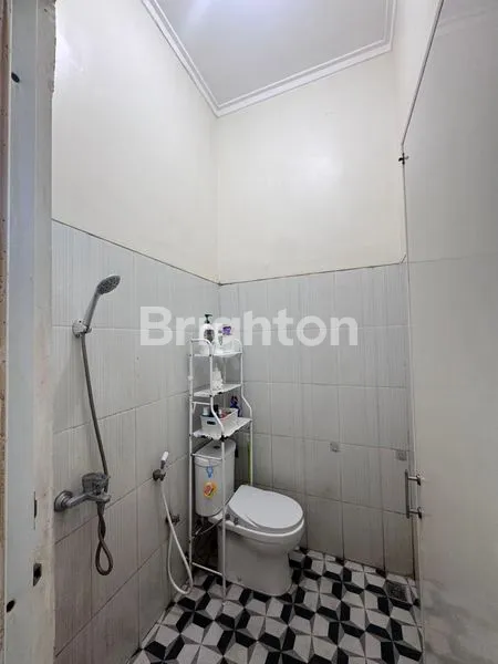 image RUMAH MEWAH FULL FURNISHED DI ANDALUCIA REGENCY DEKAT UNIV. BRAWIJAYA (5)