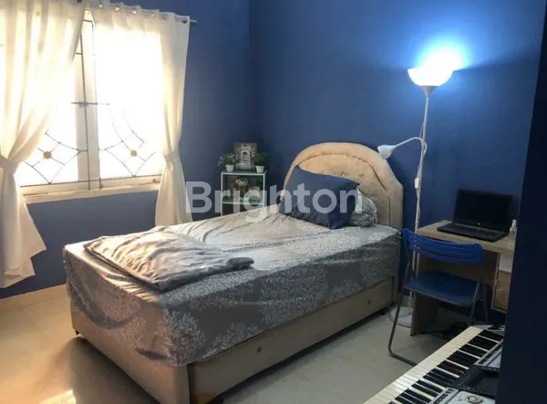 image DIJUAL RUMAH DUA LANTAI  TELAGA GOLF (2)